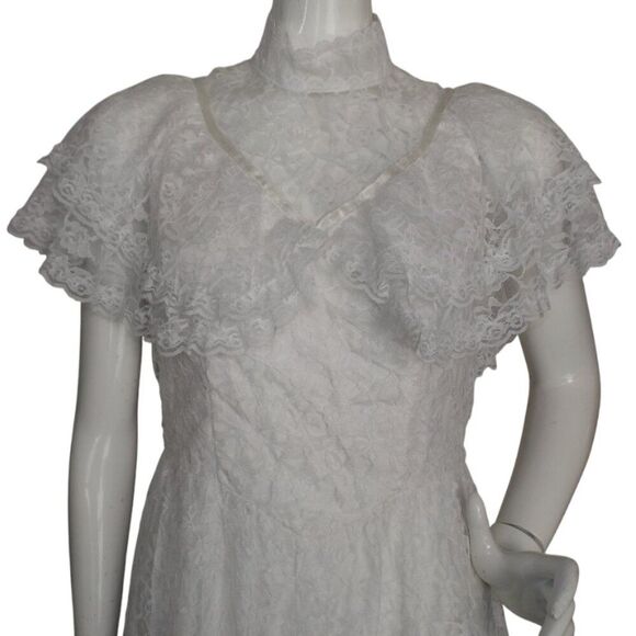 Vintage WEDDING Dress, 8, White Lace, Drape Shoulders, High Collar, Sleeveless - Picture 2 of 13
